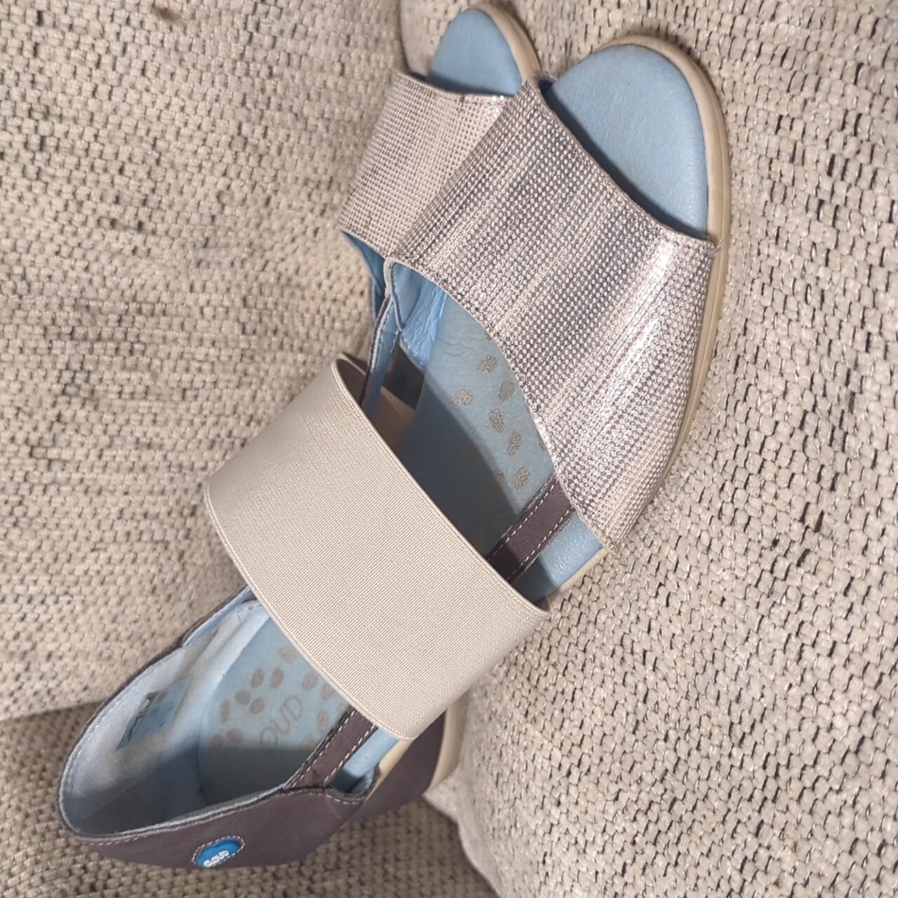 Canary Dunkan Sandal, size 40